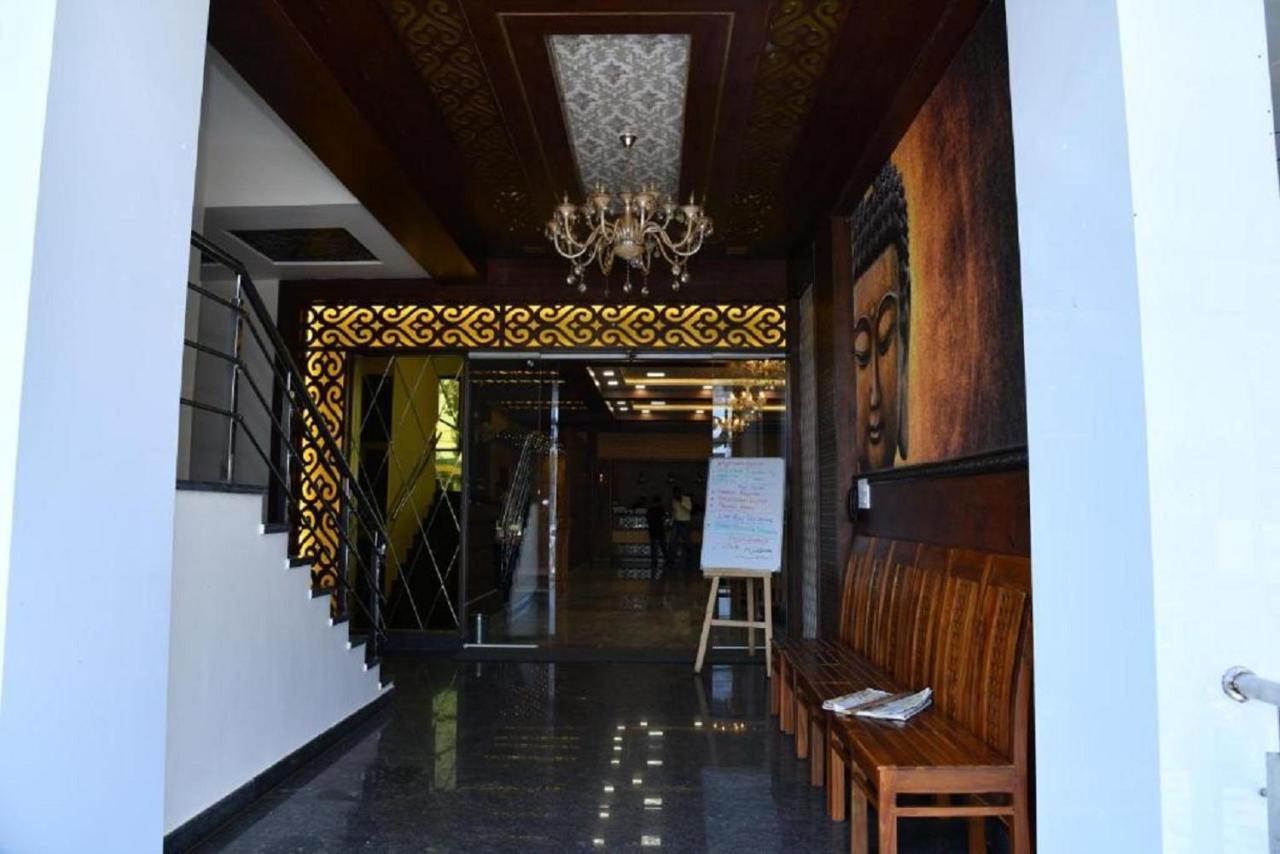Отель Ssr Residency Mandya Экстерьер фото