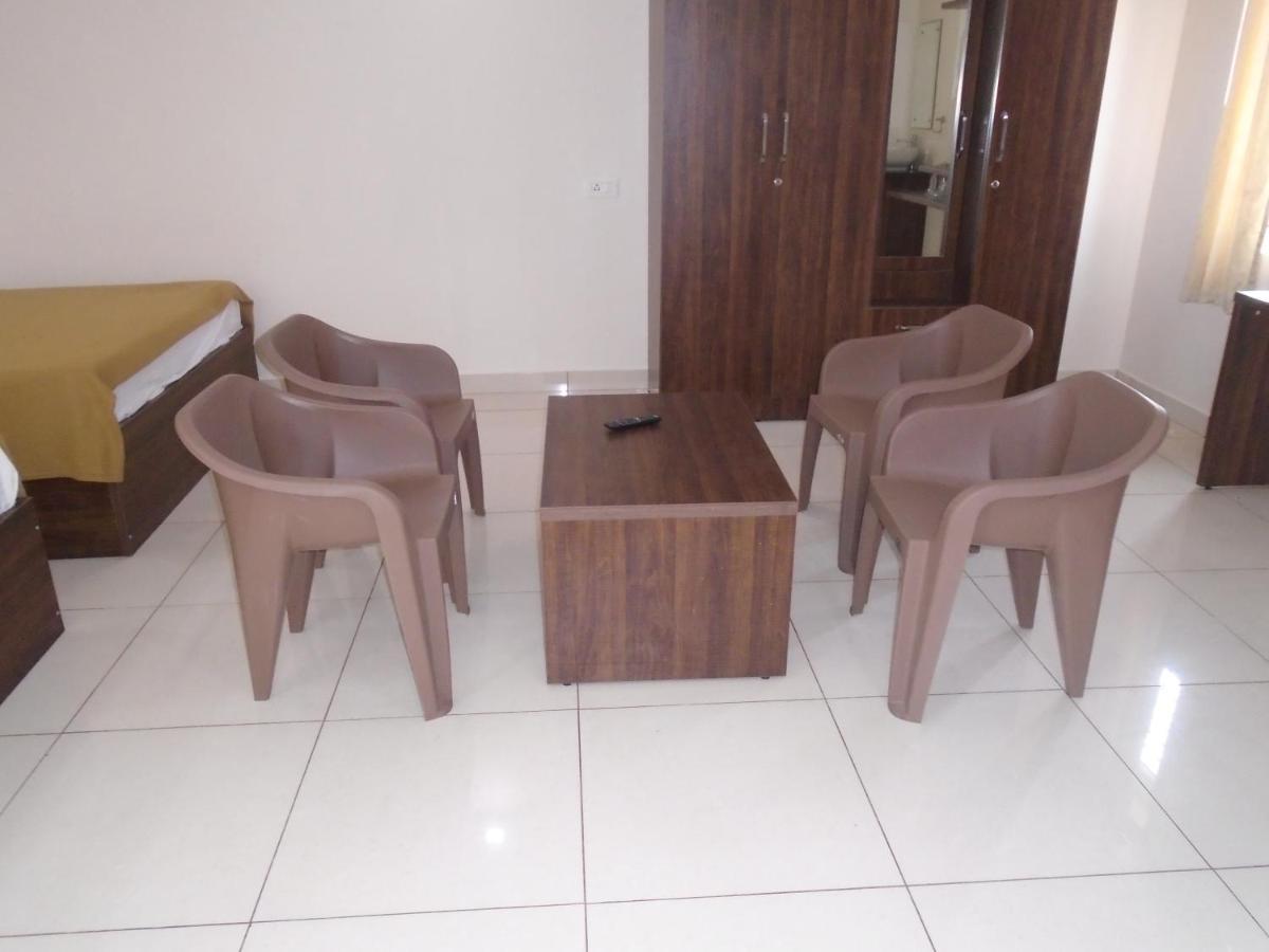 Отель Ssr Residency Mandya Экстерьер фото